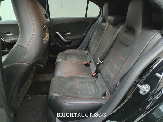 Mercedes-Benz A180 Business Solution AMG Night Upgrade 136pk 2019 (Origineel-NL) A-klasse, XZ-671-J