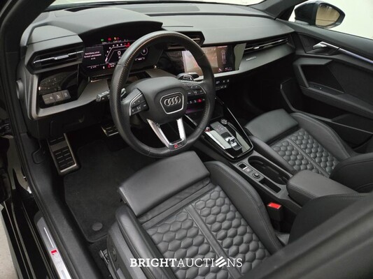 Audi A3 RS3 Limousine RS 3 2.5 TFSI Quattro 400pk 2021, P-732-FT