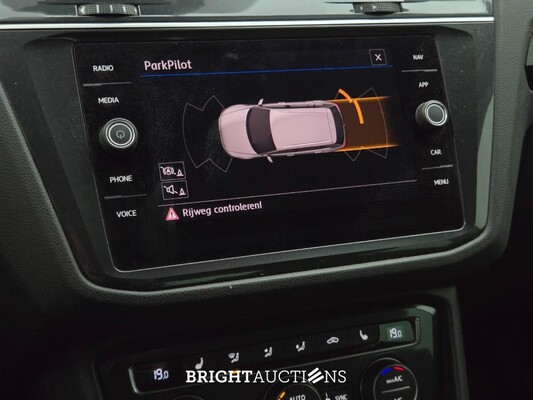 Volkswagen Tiguan ACT Comfortline Business R 1.4 TSI 150pk 2017, TB-401-Z