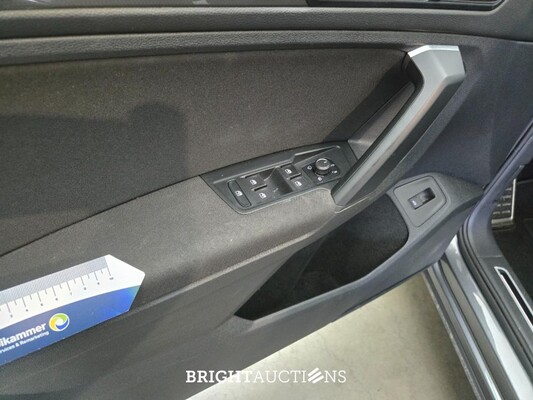 Volkswagen Tiguan ACT Highline 1.5 TSI 150pk 2020, GKX-08-G