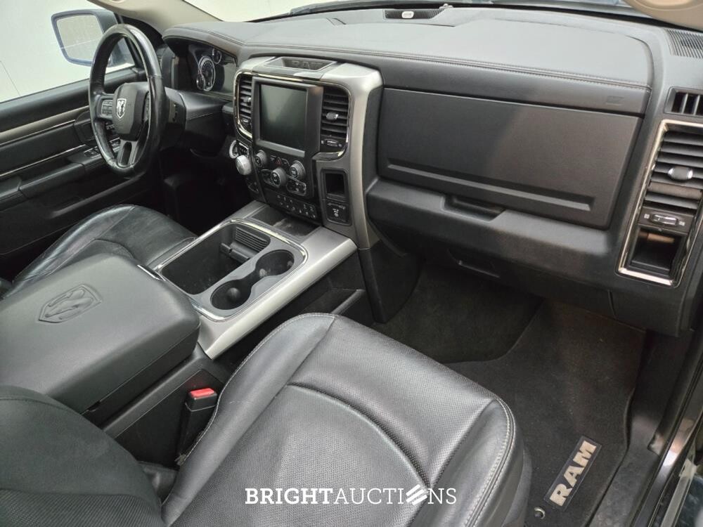 Dodge Ram 1500 Quad Cab 6'4 5.7 V8 401pk 2016 (Origineel-NL), VV-030-T