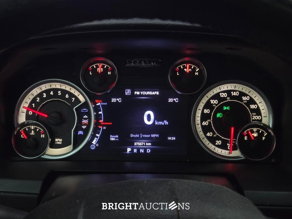 Dodge Ram 1500 Quad Cab 6'4 5.7 V8 401pk 2016 (Origineel-NL), VV-030-T
