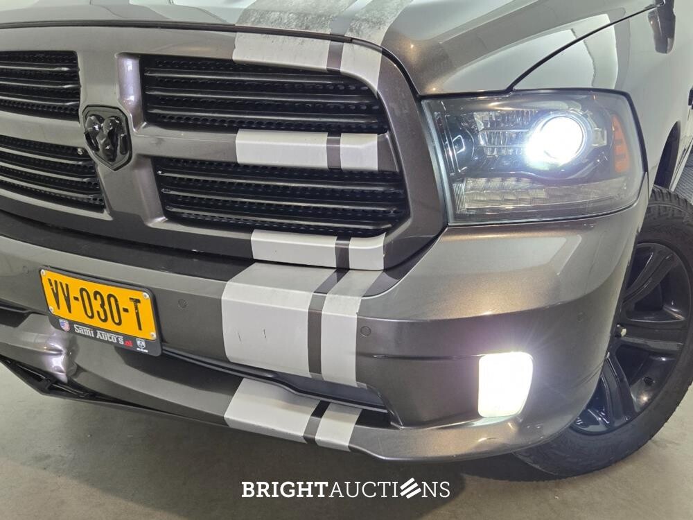 Dodge Ram 1500 Quad Cab 6'4 5.7 V8 401pk 2016 (Origineel-NL), VV-030-T