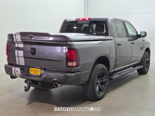 Dodge Ram 1500 Quad Cab 6'4 5.7 V8 401pk 2016 (Origineel-NL), VV-030-T