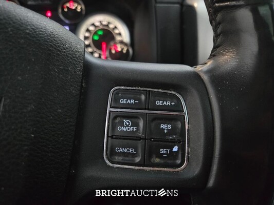 Dodge Ram 1500 Quad Cab 6'4 5.7 V8 401pk 2016 (Origineel-NL), VV-030-T