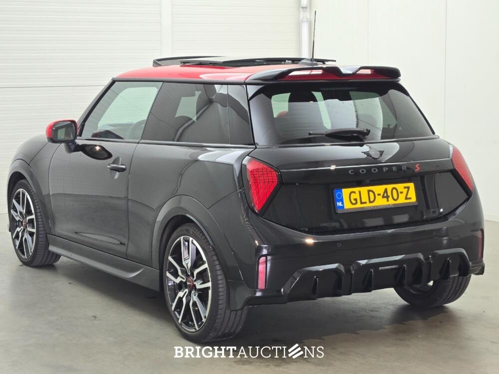 MINI Cooper S 3-Deurs John Cooper Works M 2.0 204pk 2024 (Origineel-NL), GLD-40-Z