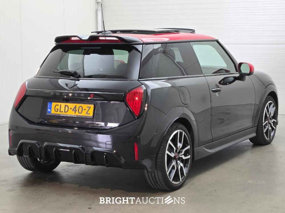 MINI Cooper S 3-Deurs John Cooper Works M 2.0 204pk 2024 (Origineel-NL), GLD-40-Z