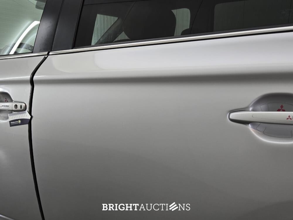 Mitsubishi Outlander PHEV Pure 2.4 311pk 2019 (Origineel-NL), XG-633-V