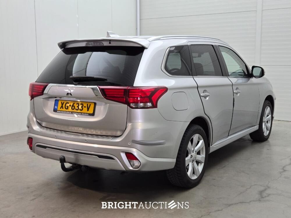 Mitsubishi Outlander PHEV Pure 2.4 311pk 2019 (Origineel-NL), XG-633-V