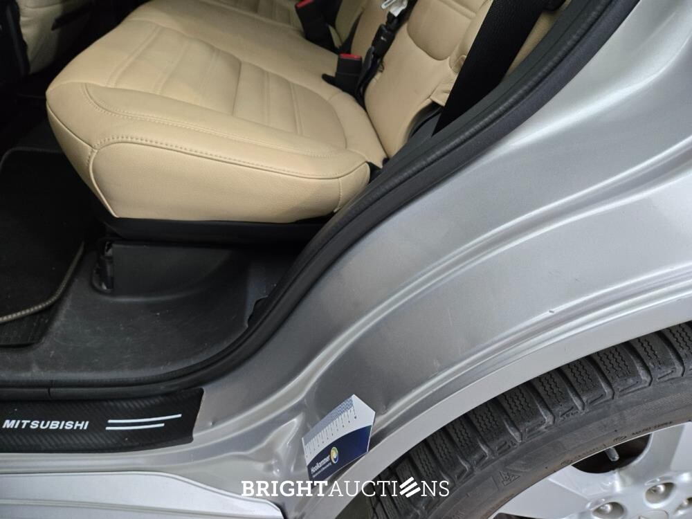 Mitsubishi Outlander PHEV Pure 2.4 311pk 2019 (Origineel-NL), XG-633-V