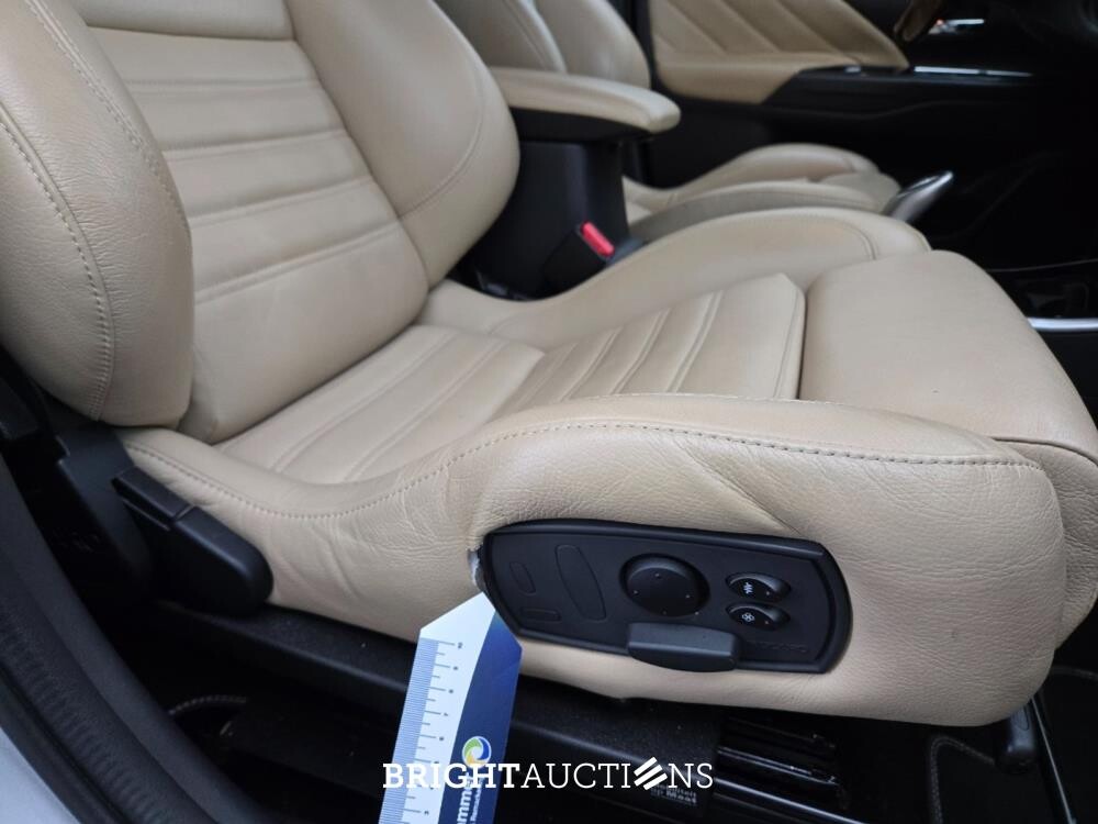 Mitsubishi Outlander PHEV Pure 2.4 311pk 2019 (Origineel-NL), XG-633-V