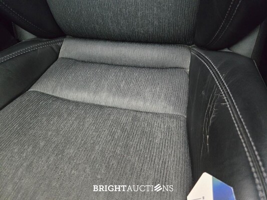 Tesla Model S 75D Base 333pk 2017 (Origineel-NL), RG-038-L