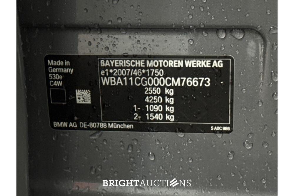 BMW 530e Business Edition Plus 292pk 2023 (Original-NL) 5er-Reihe, T-498-JN