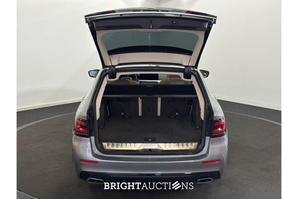 BMW 530e Business Edition Plus 292pk 2023 (Original-NL) 5er-Reihe, T-498-JN