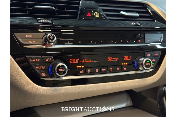 BMW 530e Business Edition Plus 292pk 2023 (Original-NL) 5er-Reihe, T-498-JN