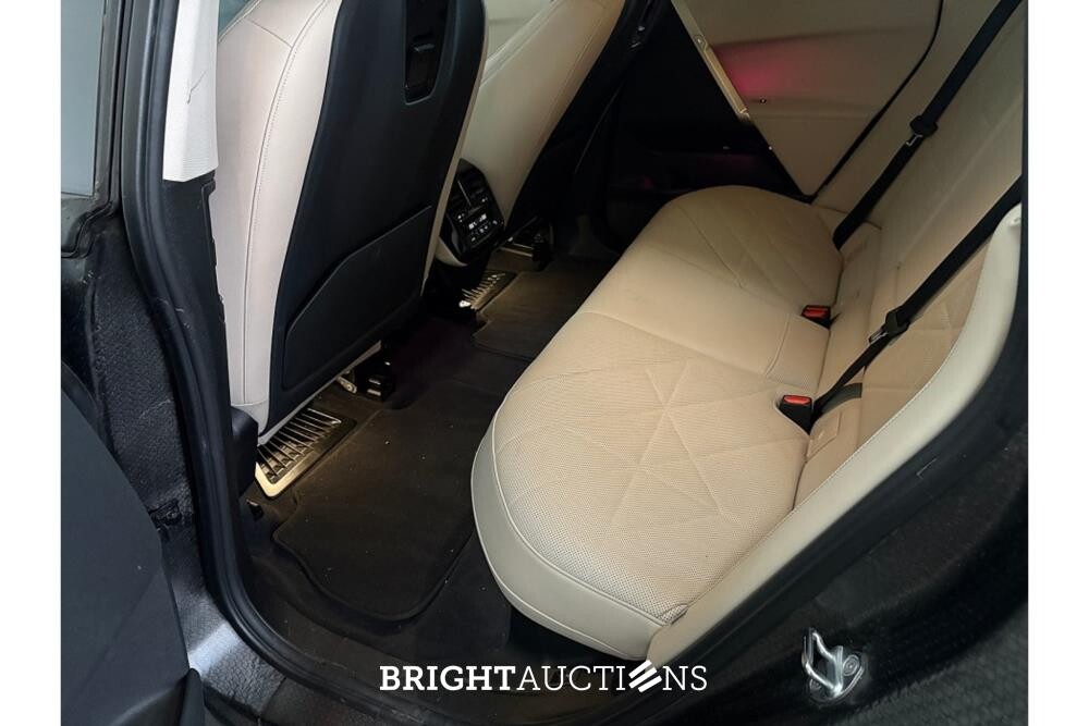 BMW iX xDrive40 Executive 77 kWh 326pk 2022 (Original-NL), P-510-KJ
