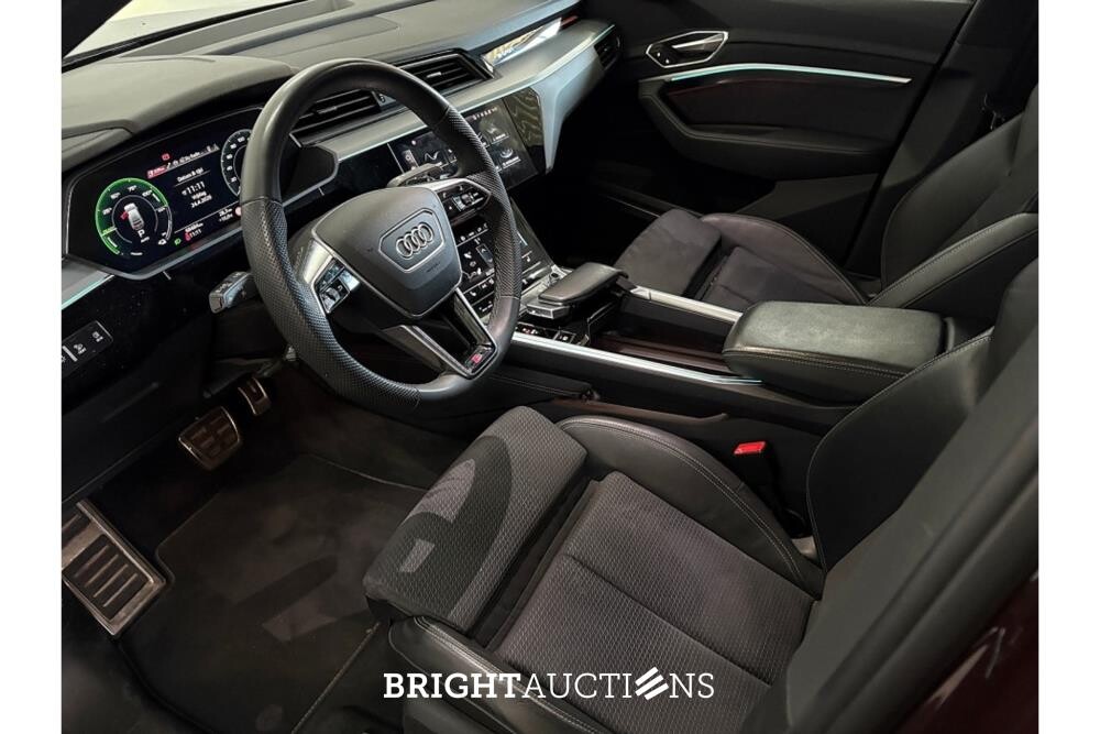 Audi Q8 55 S Edition Quattro 115 kWh 408 pk 2023 (Original-NL), X-750-HL