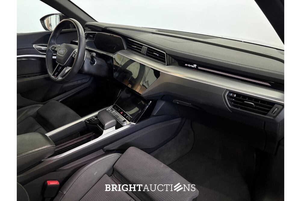 Audi Q8 55 S Edition Quattro 115 kWh 408 pk 2023 (Original-NL), X-750-HL