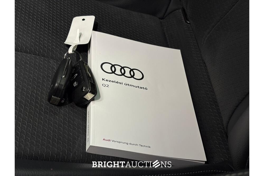 2021 Audi SQ2 Turbo Blue 2.0 TFSI Quattro 300pk, P-377-DB