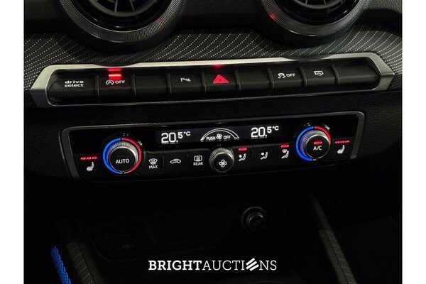 2021 Audi SQ2 Turbo Blue 2.0 TFSI Quattro 300pk, P-377-DB