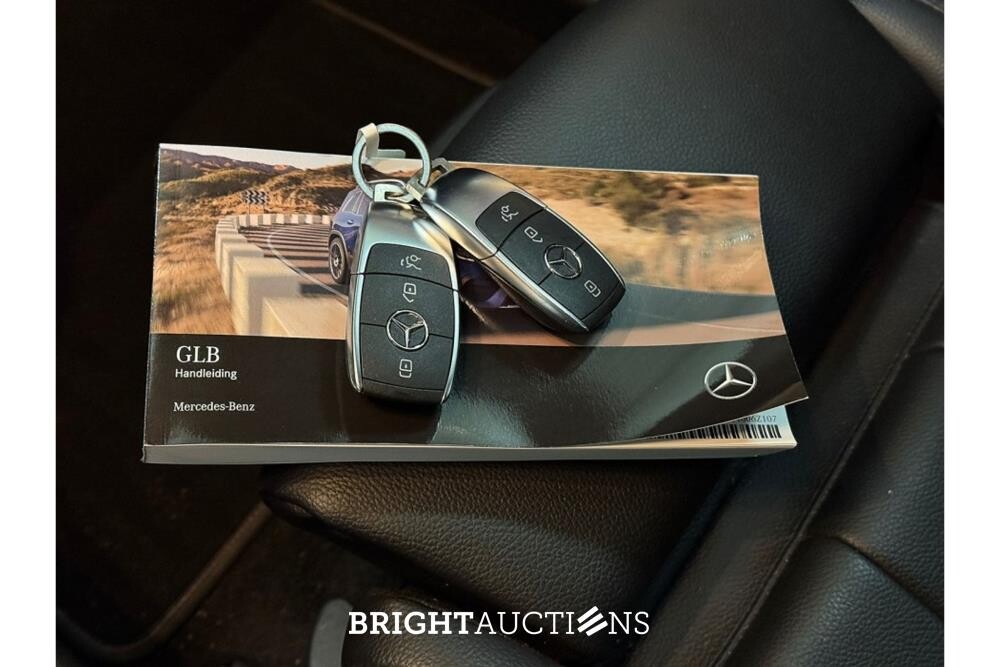 Mercedes-Benz GLB180d Business Solution Luxury 115pk 2021 (Original-NL) GLB-Class, K-264-LG