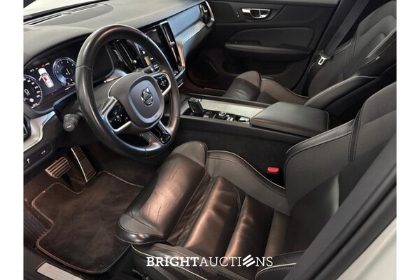 Volvo V60 B4 R-Design 2.0 197pk 2021 (Origineel-NL), L-001-GJ