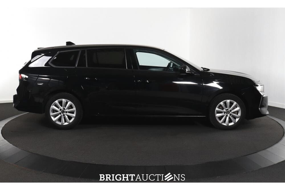 Opel Astra Sports Tourer Business Edition 1.2 130pk 2023 (Origineel-NL), T-371-HV