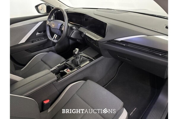 Opel Astra Sports Tourer Business Edition 1.2 130pk 2023 (Original-NL), T-371-HV