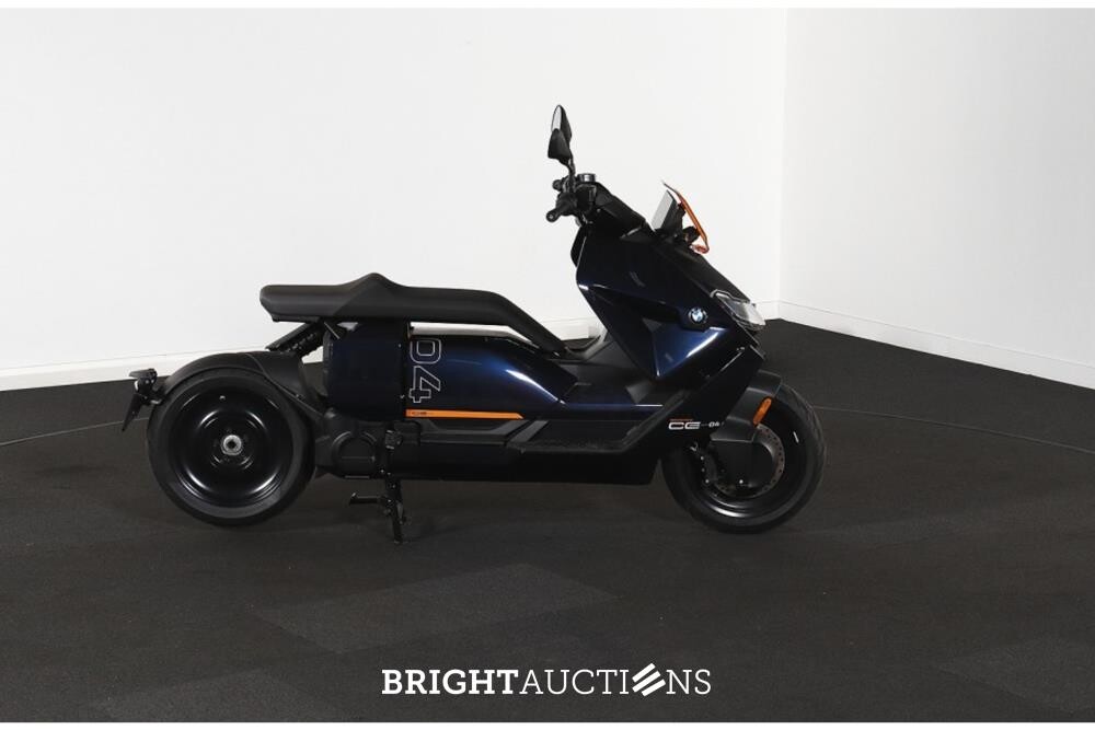 BMW Other CE 04 42pk 2025, 68-MX-BG