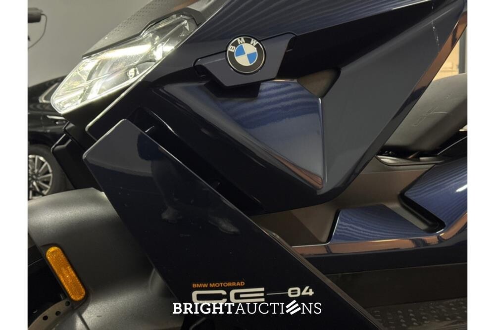 BMW Other CE 04 42pk 2025, 68-MX-BG