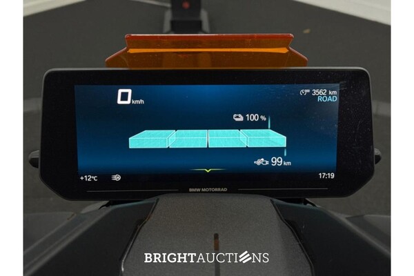BMW Other CE 04 42pk 2025, 68-MX-BG