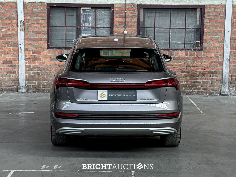 Audi e-tron 55 quattro Advanced edition 95 kWh 408pk 2021 (Origineel-NL+1e eigenaar), N-206-TT