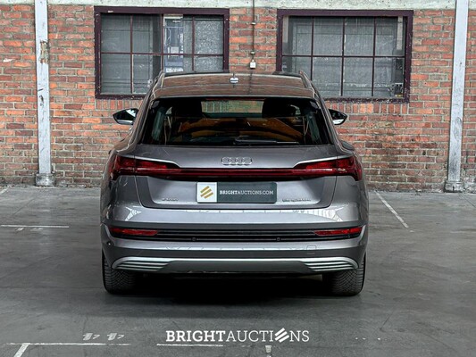 Audi e-tron 55 quattro Advanced edition 95 kWh 408pk 2021 (Origineel-NL+1e eigenaar), N-206-TT