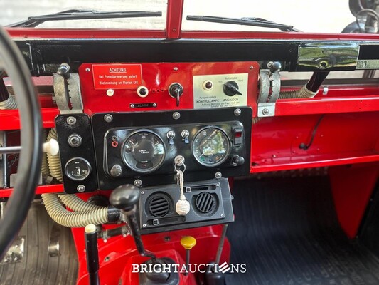 Land Rover 109 Series II BRANDWEER 78pk 1969, AM-25-29