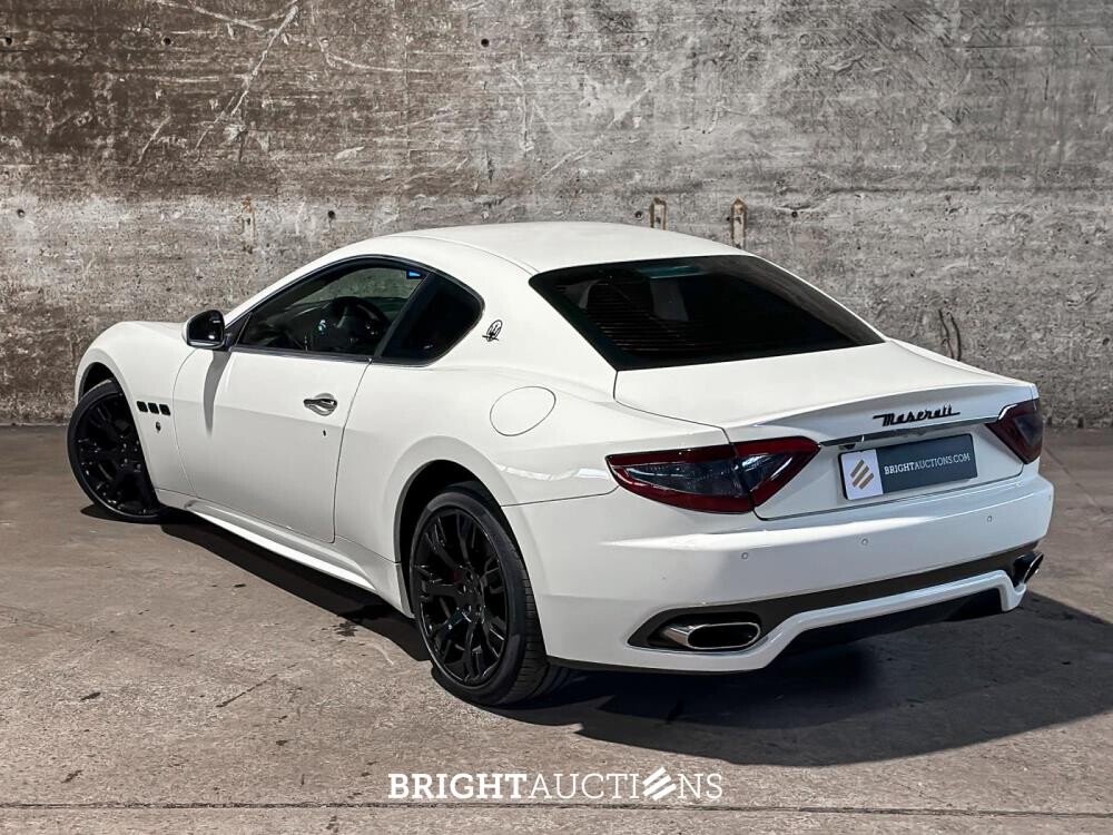 Maserati Granturismo S 4.7 V8 440pk MC Shift 440pk 2009