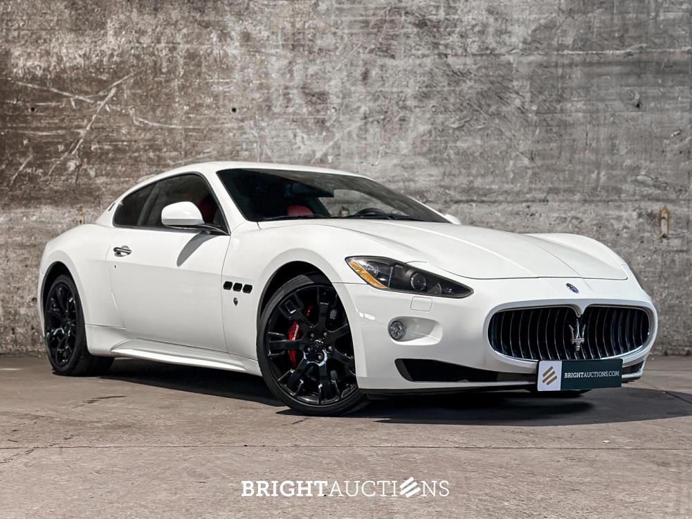 Maserati Granturismo S 4.7 V8 440pk MC Shift 440pk 2009