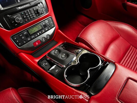 Maserati Granturismo S 4.7 V8 440pk MC Shift 440pk 2009