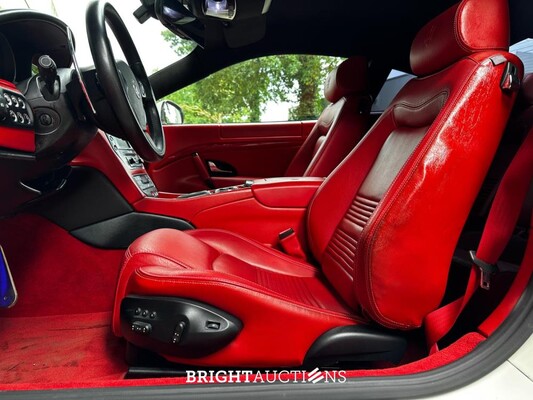 Maserati Granturismo S 4.7 V8 440pk MC Shift 440pk 2009