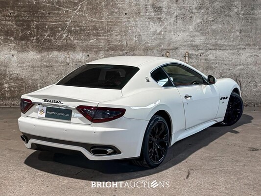 Maserati Granturismo S 4.7 V8 440pk MC Shift 440pk 2009
