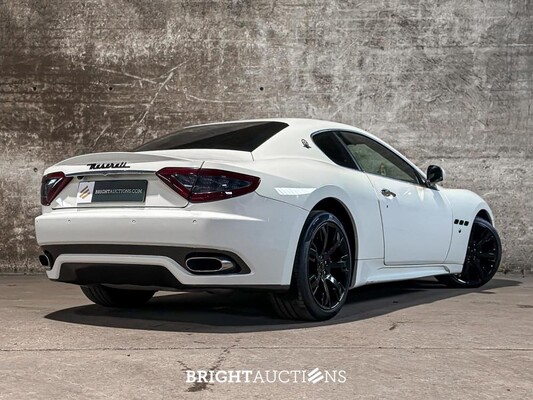 Maserati Granturismo S 4.7 V8 440pk MC Shift 440pk 2009