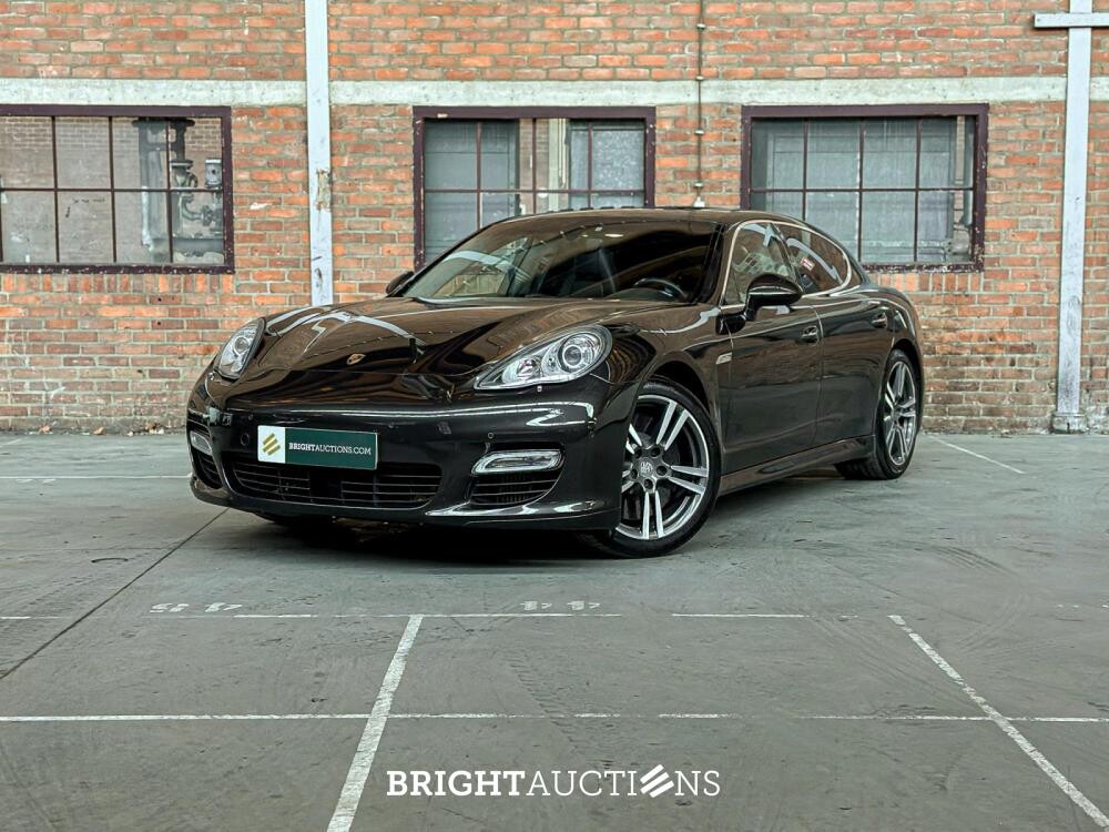 Porsche Panamera Turbo 4.8 V8 500pk 2009 Sport-Chrono, N-110-LT Youngtimer