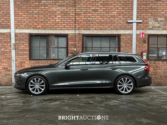 Volvo V60 2.0 T4 Momentum Proline 188pk 2019 (Origineel-NL), ZP-740-L
