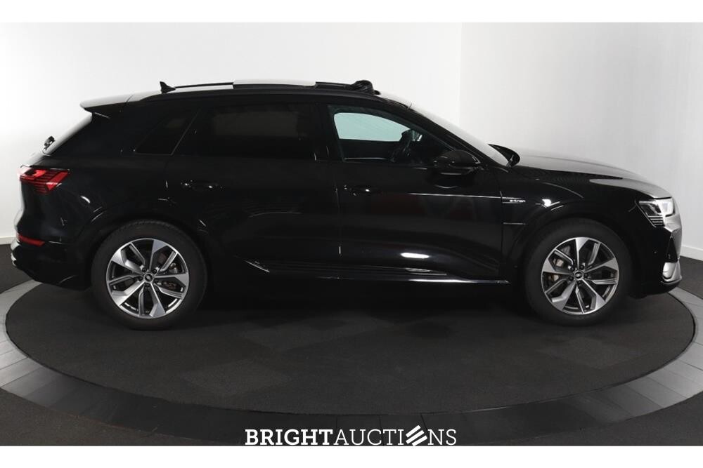 Audi e-tron 55 S edition Quattro 95 kWh 408pk 2021 (Origineel-NL), L-559-DX