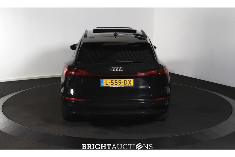 Audi e-tron 55 S edition Quattro 95 kWh 408pk 2021 (Origineel-NL), L-559-DX
