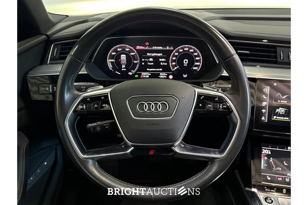 Audi e-tron 55 S edition Quattro 95 kWh 408pk 2021 (Origineel-NL), L-559-DX