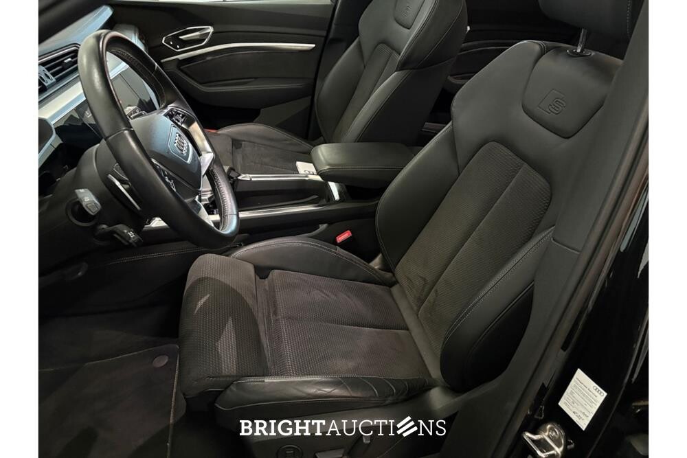 Audi e-tron 55 S edition Quattro 95 kWh 408pk 2021 (Origineel-NL), L-559-DX