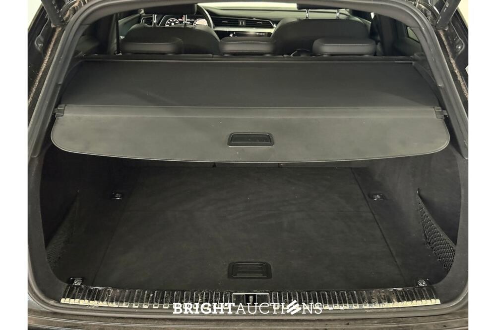 Audi e-tron 55 S edition Quattro 95 kWh 408pk 2021 (Origineel-NL), L-559-DX