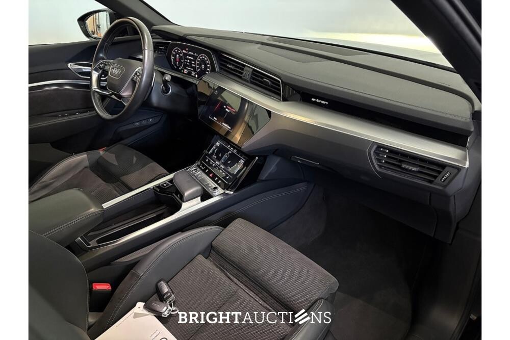 Audi e-tron 55 S edition Quattro 95 kWh 408pk 2021 (Origineel-NL), L-559-DX