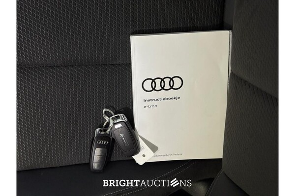Audi e-tron 55 S edition Quattro 95 kWh 408pk 2021 (Origineel-NL), L-559-DX