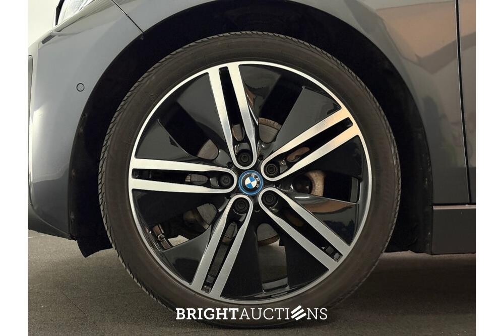 BMW i3 Basis 120Ah 1 Accucel defect 42 kWh 170pk 2018 (Origineel-NL), XD-528-F